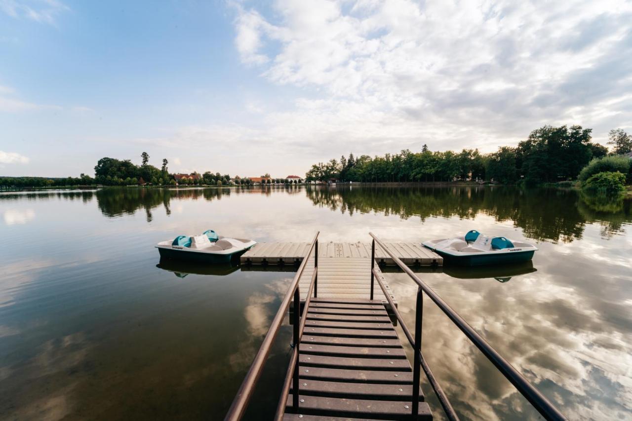 Hotel Lesák rekreační středisko Chlum u Trebone Exterior foto